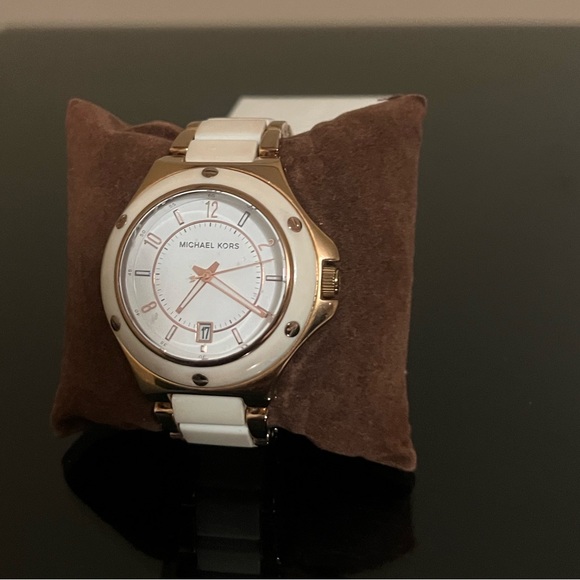 Michael Kors White and Gold Watch - Picture 2 of 2